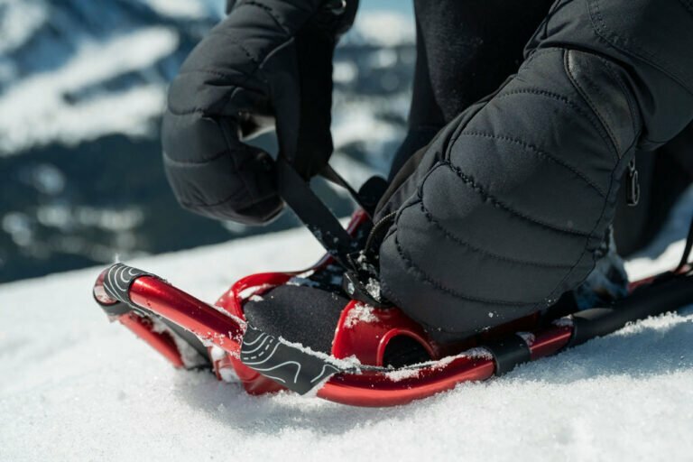 Women's snowshoes